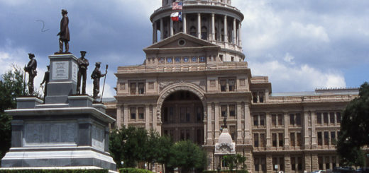 Das einzig wahre Capitol: 2m höher als das in Washington! :-)