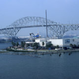 Das Aquarium und die Corpus Christi Harbor Bridge