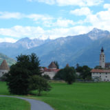 Blick auf Glurns mit der Stadtmauer