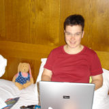 Kristin und Pommes schreiben Bericht